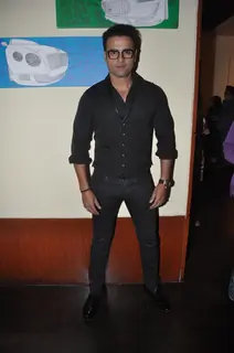 Rohit Roy during Prateek Sharma's art show