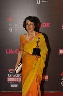 Tanuja at the 20th Annual Life OK Screen Awards