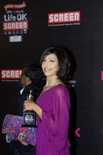 Shilpa Shukla was seen at the 20th Annual Life OK Screen Awards