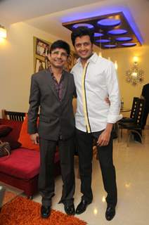 Riteish Deshmukh at Kamaal. R. Khan's Birthday Bash