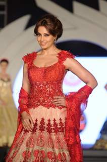 Bipasha Basu walks the ramp at Rohhit Verma's Fashion Show