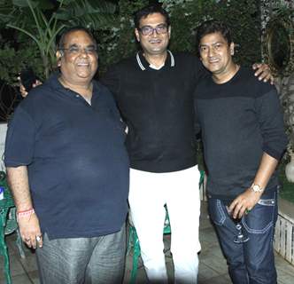 Satish Kaushik, Rumi Jaffery and Aadesh Shrivastava were at the Birthday Party for Sudhir Mishra