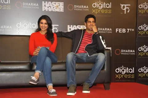 Parineeti and Sidharth at the Launch of film 'Hasee to Phasee' App
