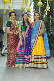 Hema Malini with her daughters at the Mehendi Function