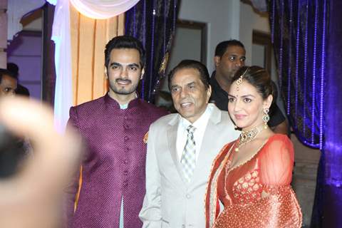 Dharmendra with Esha and Bharat at the Sangeet Ceremony