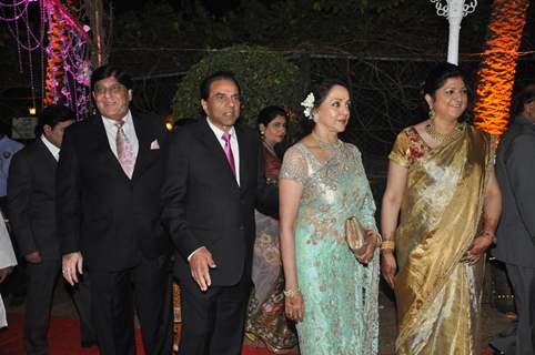 Dharmendra and Hema Malini at the reception party