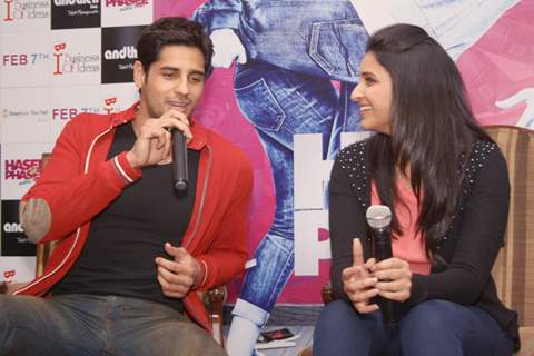 Sidharth and Parineeti addresses the Press Conference of 'Hasee Toh Phasee'