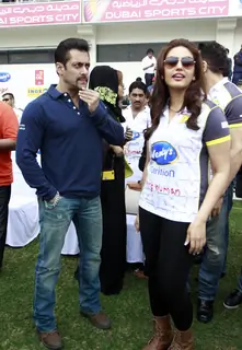 Salman and Huma at the CCL Dubai match