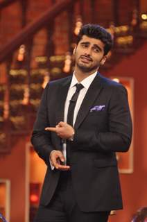 Arjun Kapoor Promotes 'Gunday' on Comedy Nights with Kapil