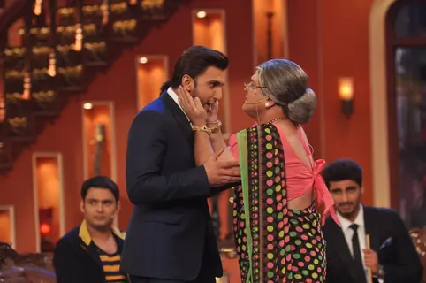 Ali Asgar jokes with Ranveer Singh on Comedy Nights with Kapil