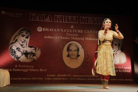 Hrishitaa Bhatt pays tribute to her Guru