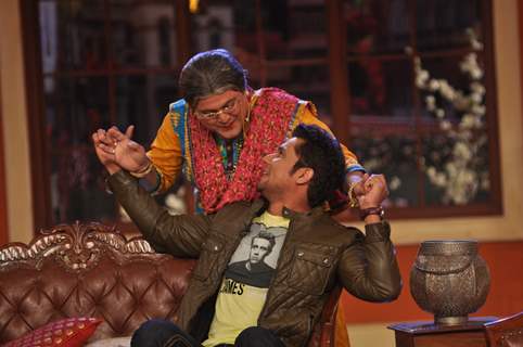 Highway Promotions on Comedy Nights With Kapil