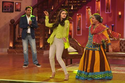 Highway Promotions on Comedy Nights With Kapil