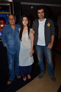 Mahesh Bhatt, Alia Bhatt and Imtiaz Ali at the screening of Highway