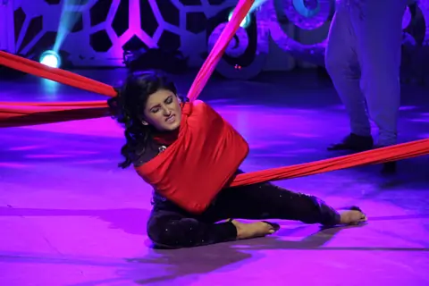 Shakti Mohan performs at the 'No More Kamzor' event