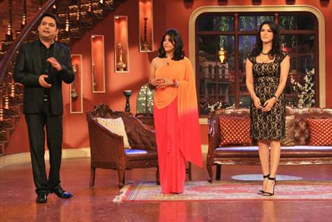 Ekta Kapoor & Sunny Leone promote Ragini MMS 2 on Comedy Nights With Kapil