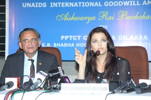 Aishwarya Rai Bachchan at a AIDS Awareness Programme