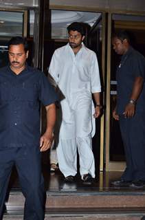 Abhishek Bachchan was at Sanjeev(Bobby) Chawla's Prayer Meet