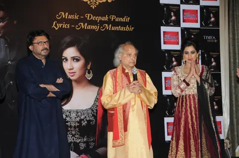 Shreya Ghosal with Sanjay Leela Bhansali and Pandit Jasraj at her 1st Ghazal Album Launch