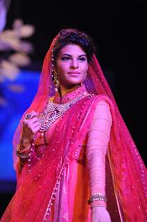 Jacqueline Fernandez showstopper for Tarun Tahiliani show at LFW Summer Resort Day 2