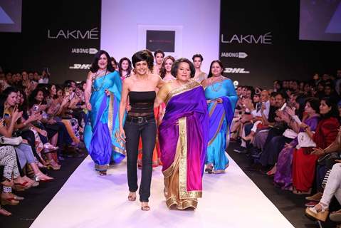 Mandira Bedi with her mother at Lakme Fashion Week Summer Resort 2014 Day 3