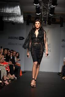 Sushmita Sen at Lakme Fashion Week Summer Resort 2014 Day 4