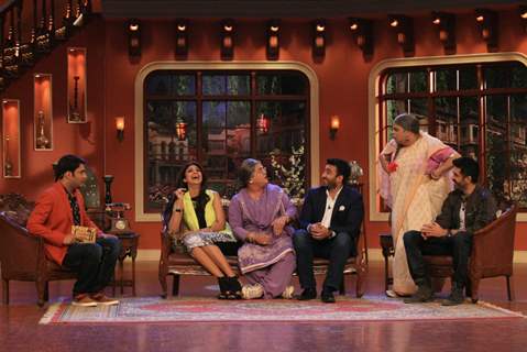 Promotion of Dishkiyaoon on the sets of Comedy Nights with Kapil