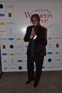 Amitabh Bachchan at Lavasa Woman Drives Awards 2014