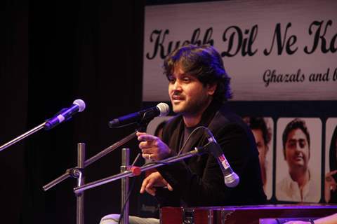 Javed Ali performs at the Launch of the Ghazal Album &quot;Kuchh Dil Ne Kaha&quot;