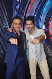 Ravi Behl and Varun Dhawan were at the Grand Finale of Boogie Woogie