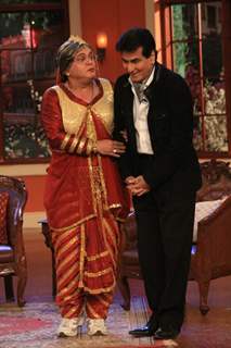 Jeetuji with Dadi on Comedy Nights with Kapil