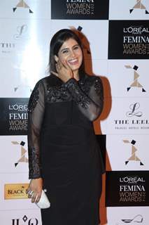 Sonali Kulkarni at the L'Oreal Paris Femina Women Awards 2014