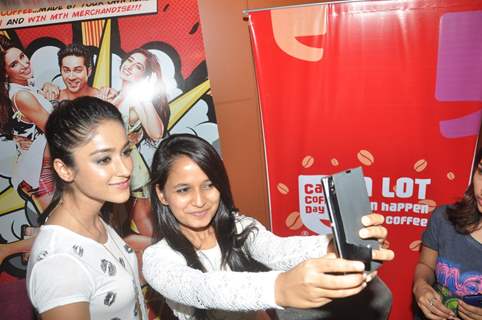 Ileana's fan gets a picture with her