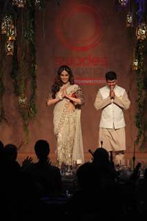 Bipasha Basu walked the ramp at Swades Foundation Fundraiser