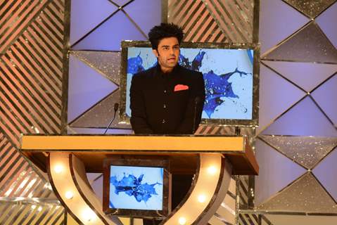 Manish Paul hosts Umang Awards 2014