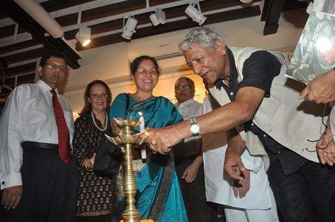 Rajendra Gupta inaugrate Epic on Rock Shelters painting Exhibition