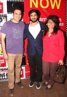 Parmeet Sethi and Archana Puran Singh with son Aaryamann Sethi at the premiere of films by starkids