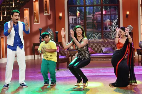 Sushmita Sen performs on Comedy Nights with Kapil