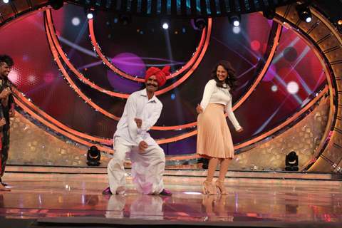 Sonakshi performs on DID Lil Masters Season 3