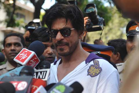 Shahrukh Khan addresses the media at a polling station in Mumbai