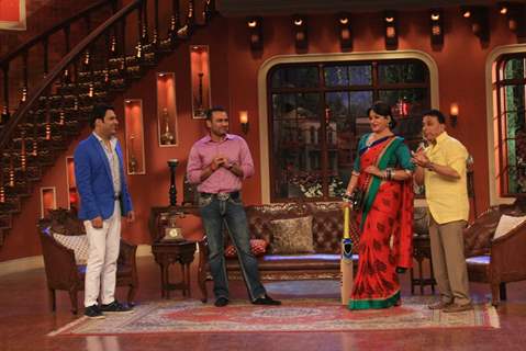 Virender Sehwag and Sunil Gavaskar on Comedy Nights With Kapil