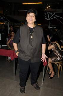 Falguni Pathak at the Launch of Signature Collection of Earth 21