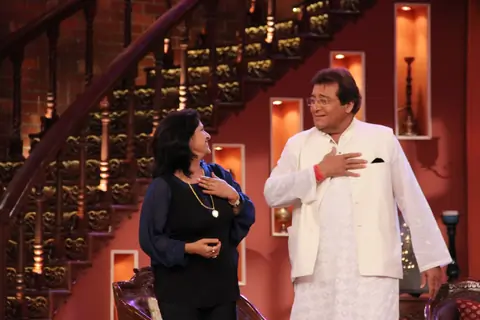 Vinod Khanna performs at Comedy Nights With Kapil