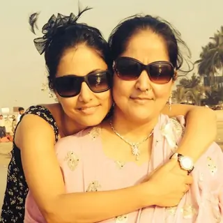 Hina Khan with her Mom