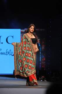 Neetu Chandra walked the ramp at the 'Caring with Style' fashion show at NSCI