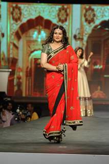 Poonam Dhillon walked the ramp at the 'Caring with Style' fashion show at NSCI