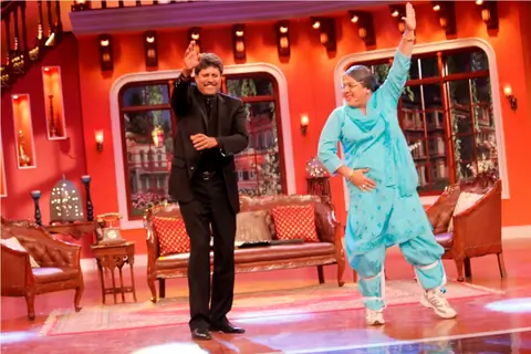 Kapil Dev dances with Dadi on Comedy Nights With Kapil