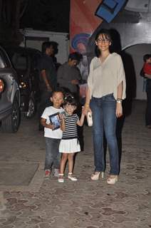 Manyata Dutt was at Shilpa Shetty's Birthday Bash for her Son with her children