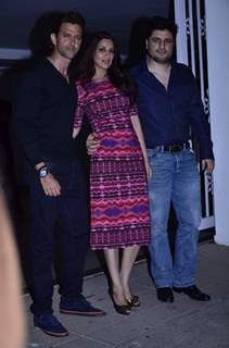 Hrithik Roshan, Sonali Bendre and Goldie Behl at Karan Johar's Birthday Bash