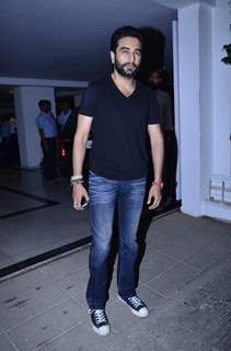 Shekhar Ravjiani at Karan Johar's Birthday Bash